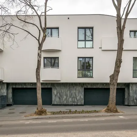 Baltivia Haus Ii *